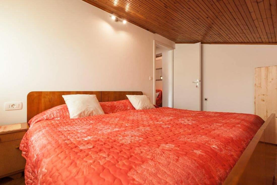 רוביני Aneli Rooms & Apartament מראה חיצוני תמונה