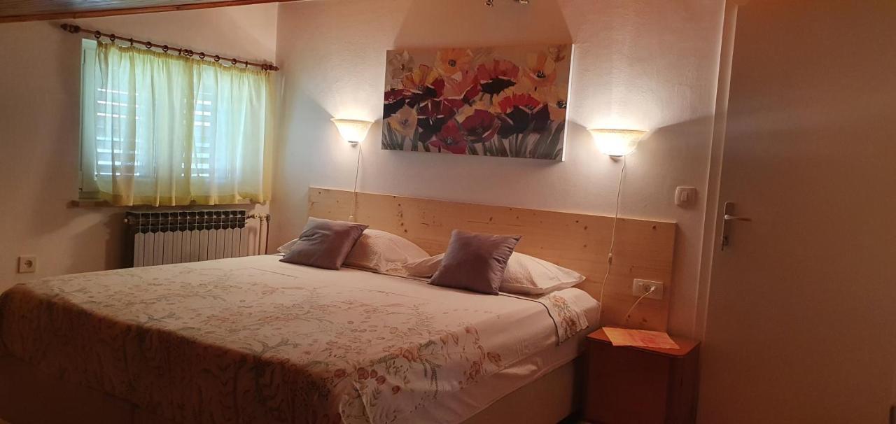 רוביני Aneli Rooms & Apartament מראה חיצוני תמונה
